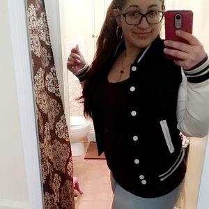 Meet your Posher, Ãnico